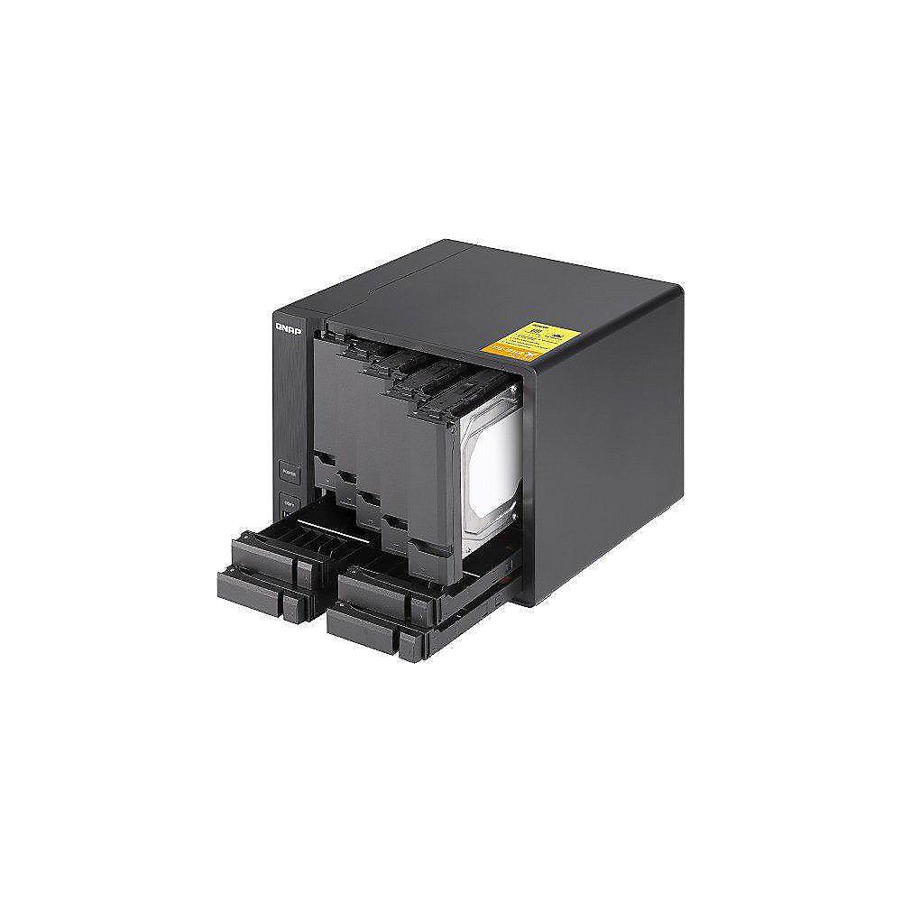 QNAP TS-932X-2G NAS System 9-Bay   QNAP QSW-1208-8C 10G Switch
