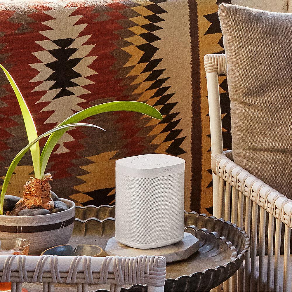 Sonos ONE weiß kompakter Multiroom All-in-One Smart Speaker Sprachsteuerung